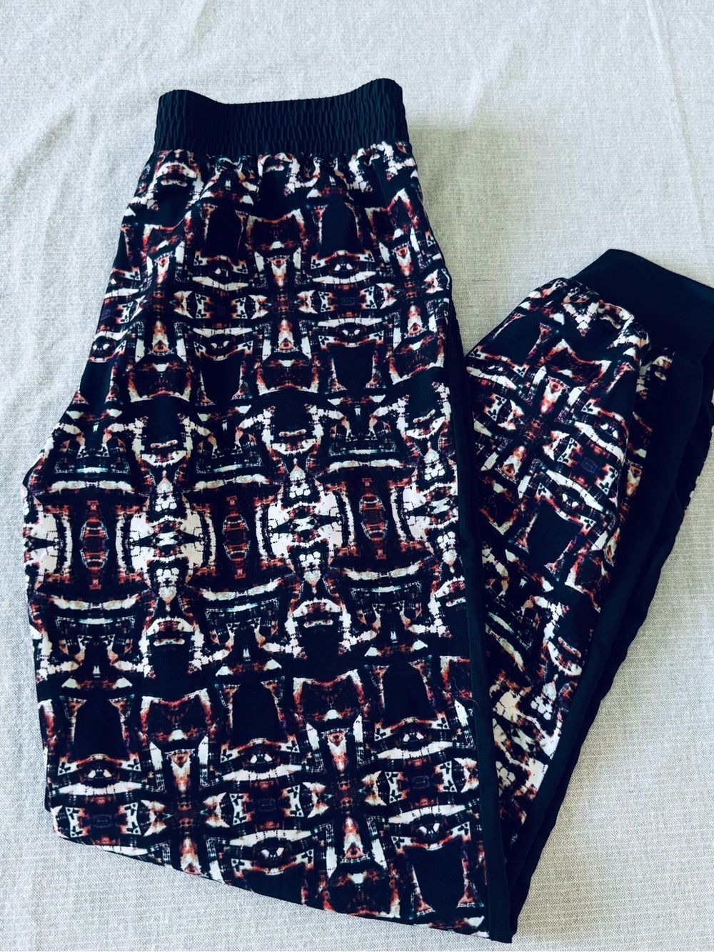 Socialite Women’s Printed Jogger Pants S